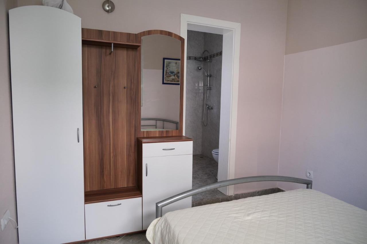 Apartments Jasmina Utjeha Εξωτερικό φωτογραφία