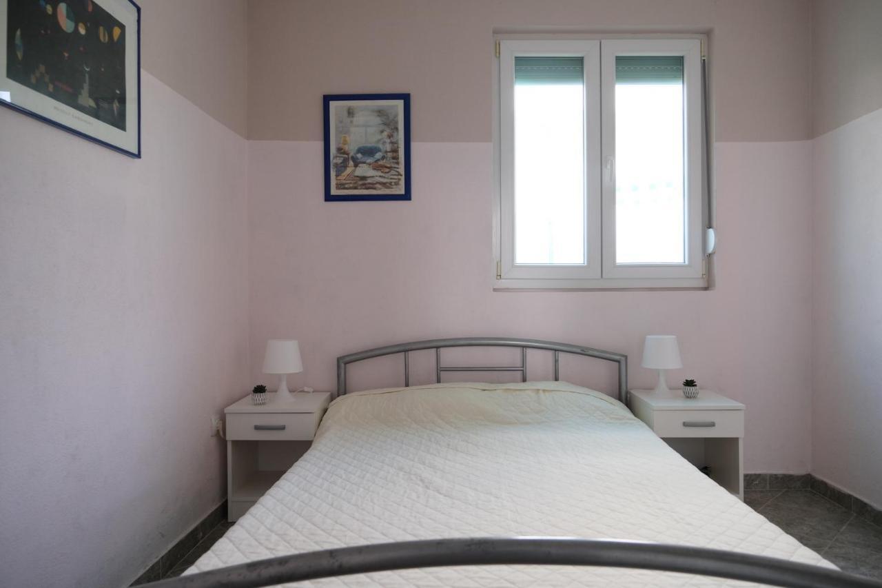 Apartments Jasmina Utjeha Εξωτερικό φωτογραφία
